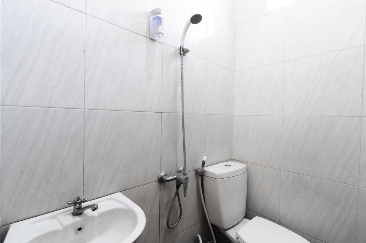 Hotel Bantal Guling Pasar Baru Bandung Exterior foto